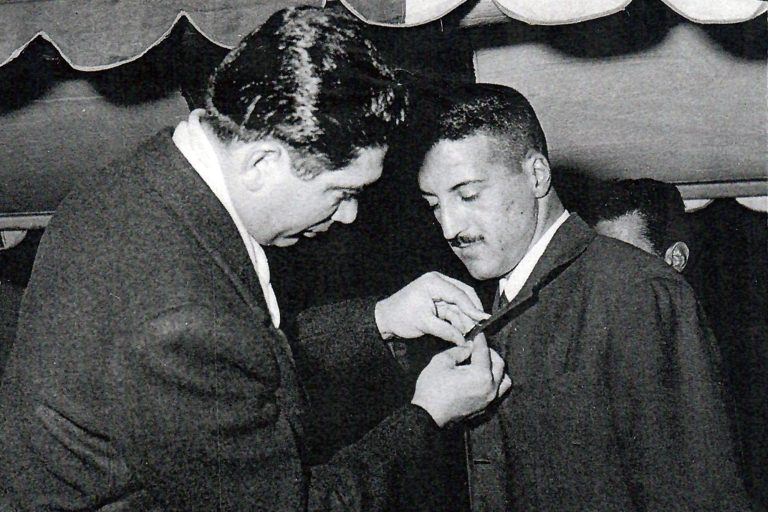 jahangir emami awarded by head of iranian national olympic committee gholam reza pahlavi 1961